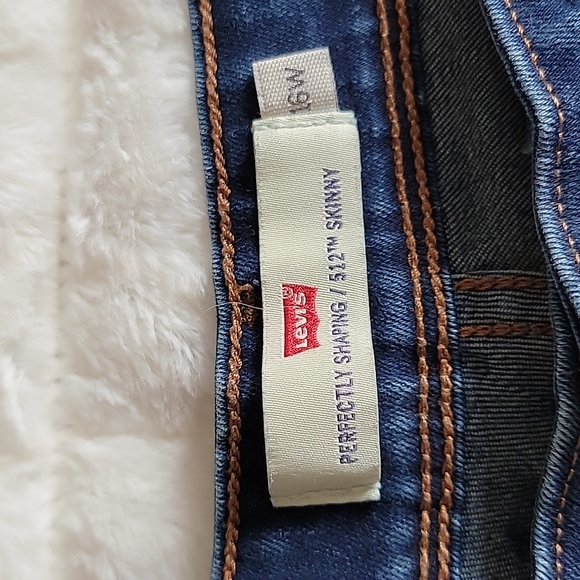 Plus size Levi Skinny Jeans - Picture 4 of 4